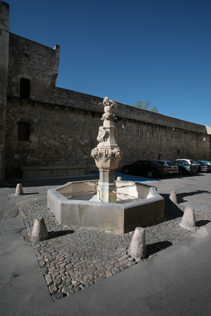 Fontaine de l'Hôpital de Pernes-les-Fontaines
